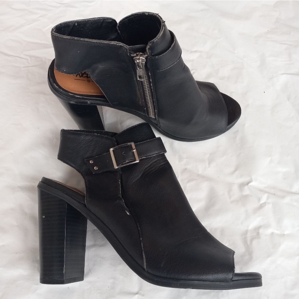 Mossimo Block Heel Black Leather Open Toe Size 10